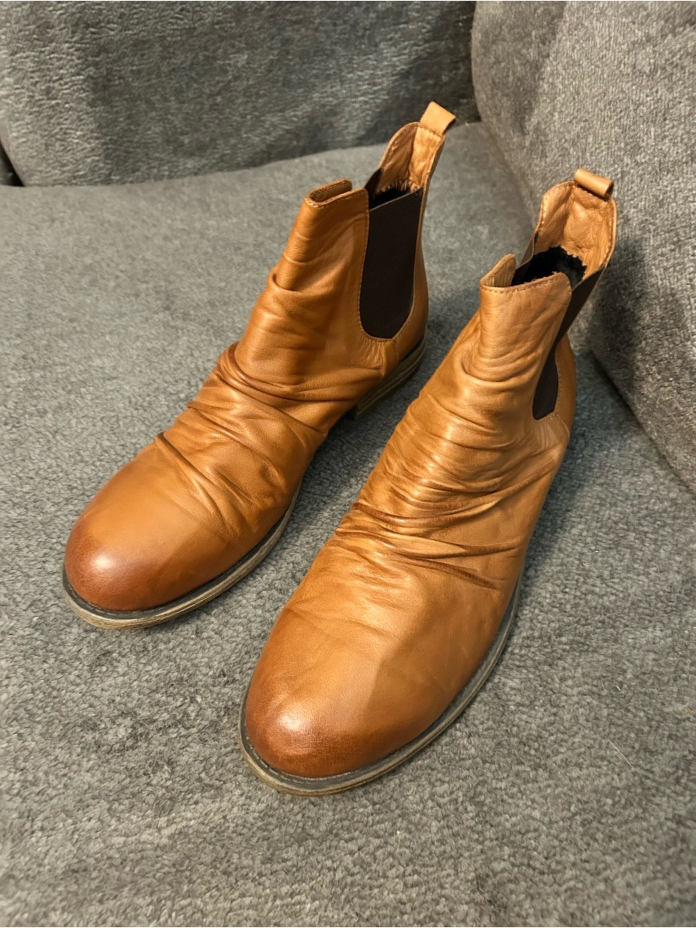 NWOT. Sheridan Mia Cognac Leather Chelsea Ankle Boots